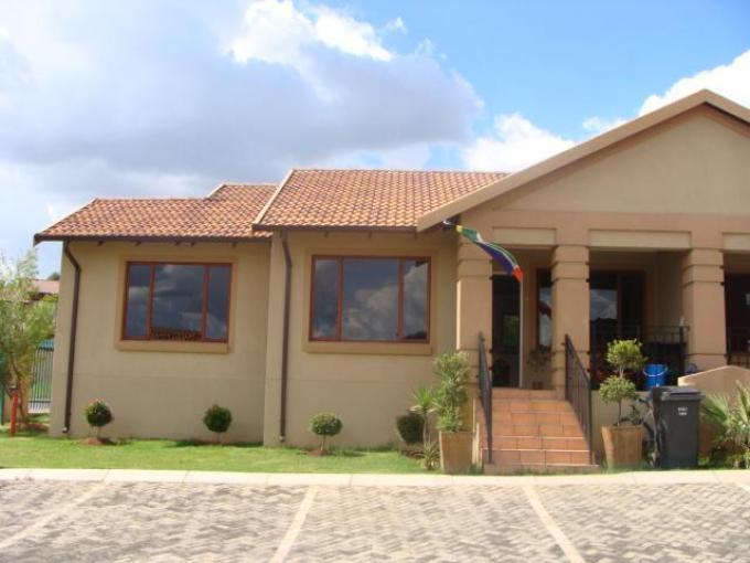 3 Bedroom Sectional Title for Sale For Sale in Meredale - Home Sell - MR123427