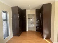 Main Bedroom of property in Theescombe AH