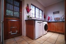 Scullery - 8 square meters of property in Woodhill Golf Estate