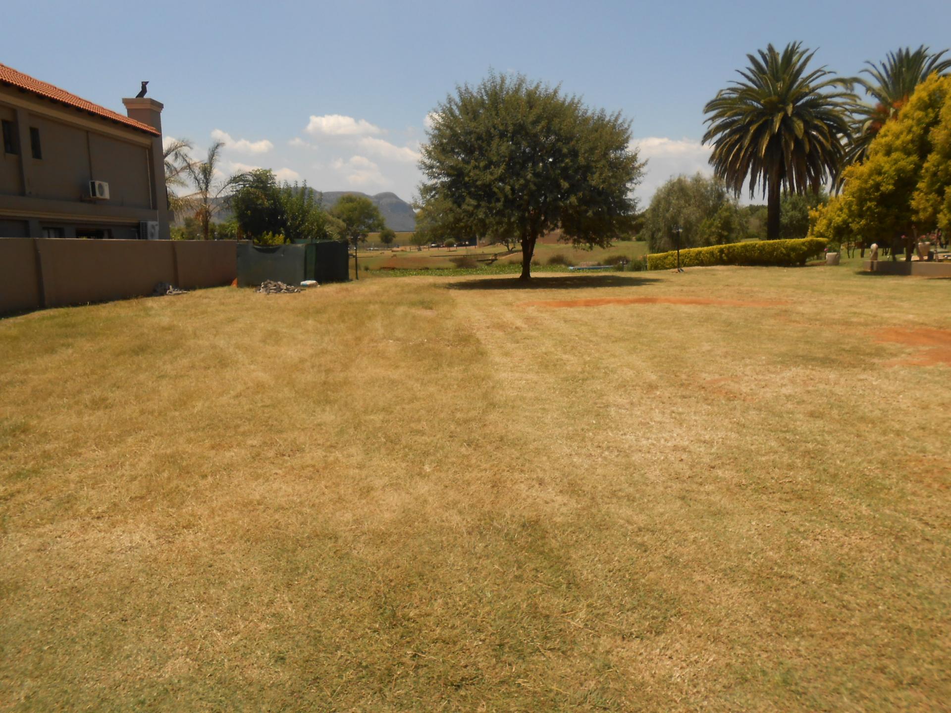 Front View of property in Hartbeespoort