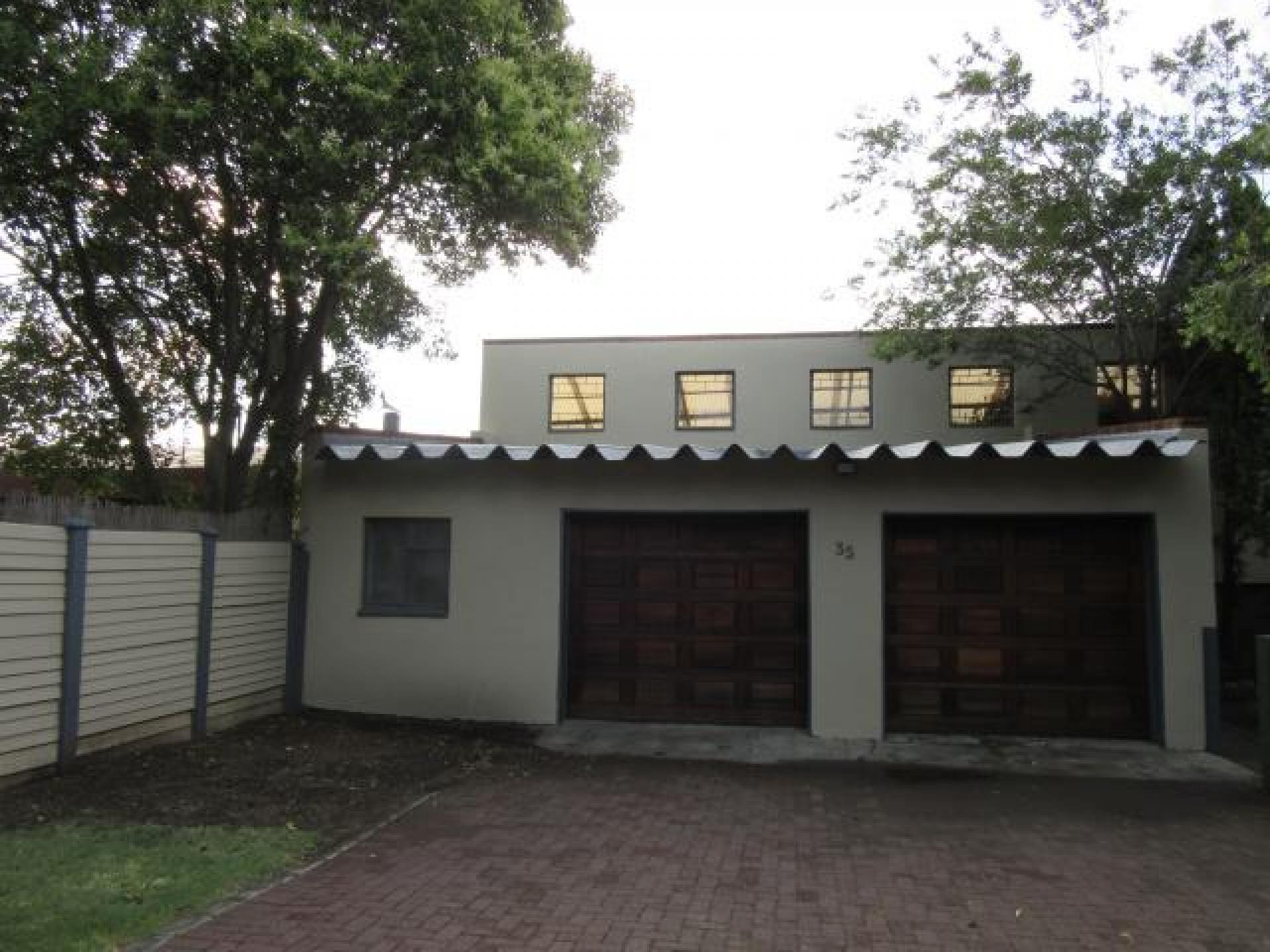 Front View of property in Secunda