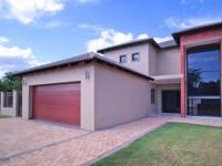 Front View of property in Willow Acres Estate