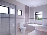 Main Bathroom of property in Willow Acres Estate