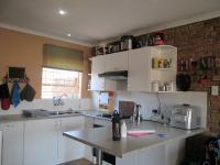 Kitchen - 9 square meters of property in Rangeview