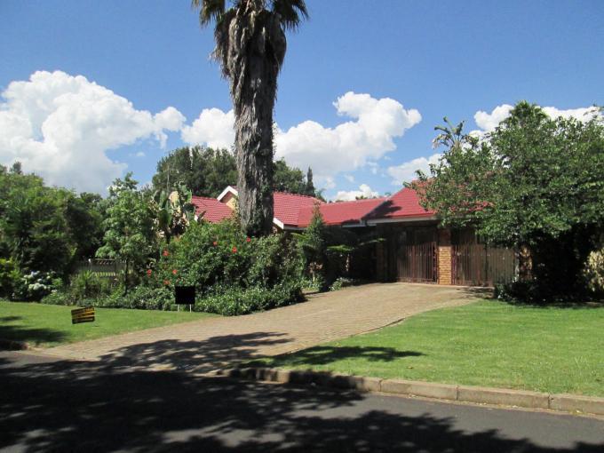 3 Bedroom House for Sale For Sale in Krugersdorp - Home Sell - MR123777