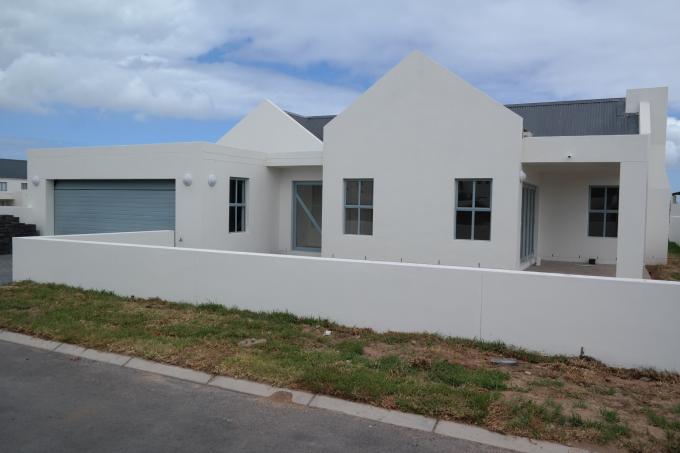 3 Bedroom House for Sale For Sale in Langebaan - Private Sale - MR123922