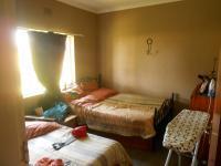 Bed Room 1 - 12 square meters of property in Hartbeespoort
