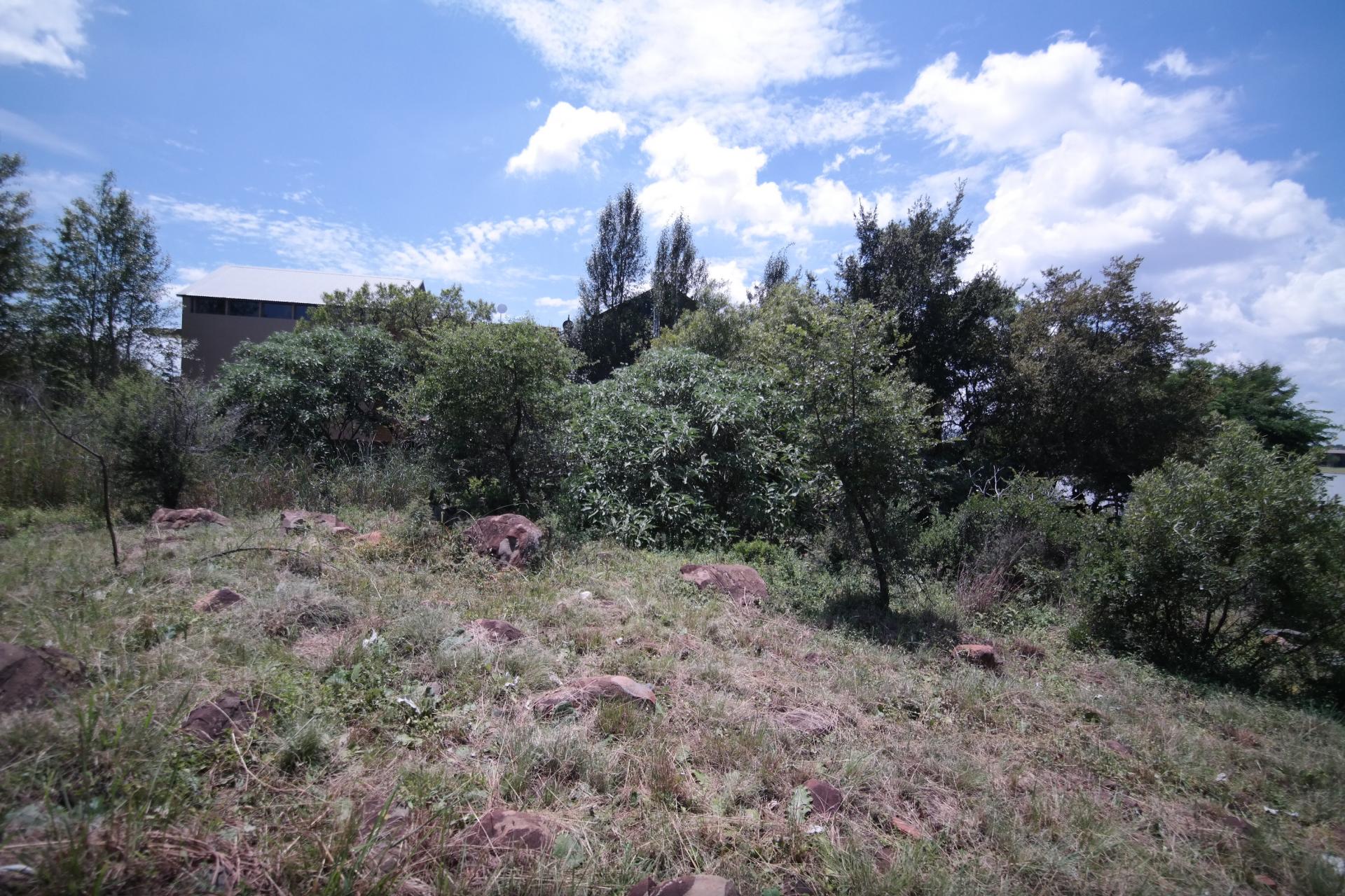 Spaces of property in Silver Lakes Golf Estate