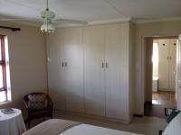 Bed Room 1 - 29 square meters of property in Mossel Bay