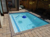 Entertainment - 33 square meters of property in Beyers Park