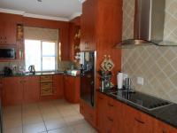 Kitchen - 28 square meters of property in Beyers Park