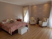 Main Bedroom - 44 square meters of property in Beyers Park
