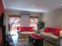 Lounges - 25 square meters of property in Vaalmarina