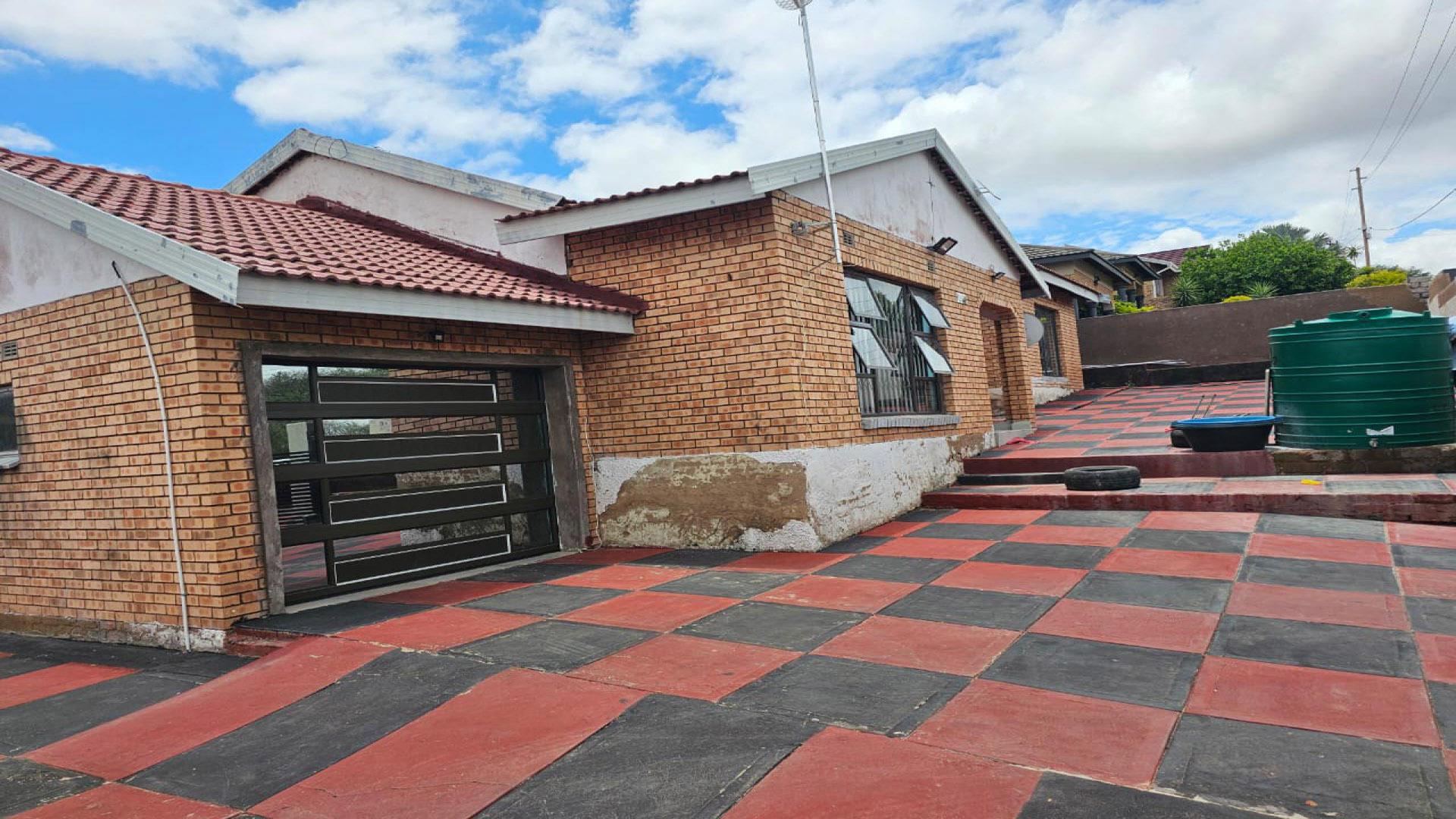 Patio of property in Makhado (Louis Trichard)