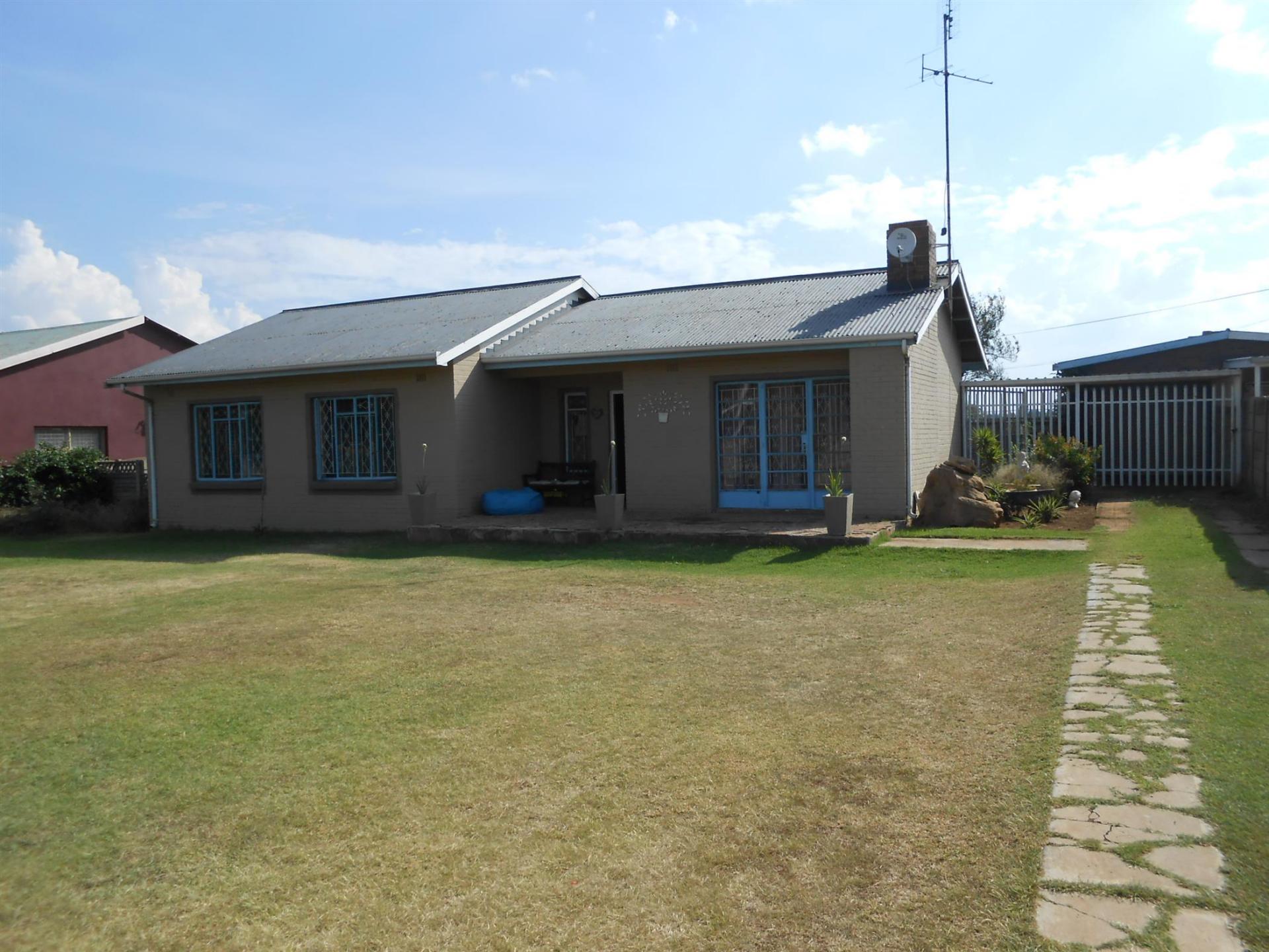 Front View of property in Casseldale