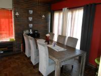 Dining Room - 10 square meters of property in Casseldale