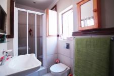 Bathroom 2 of property in Silver Lakes Golf Estate