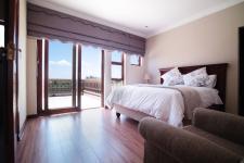 Bed Room 5+ - 19 square meters of property in Silver Lakes Golf Estate