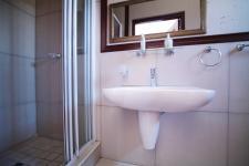 Bathroom 3+ - 3 square meters of property in Silver Lakes Golf Estate