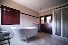 Main Bathroom - 16 square meters of property in Silver Lakes Golf Estate