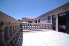 Patio - 125 square meters of property in Silver Lakes Golf Estate