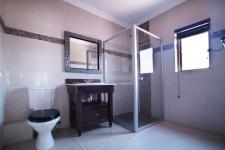 Bathroom 1 - 12 square meters of property in Silver Lakes Golf Estate