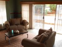 Lounges - 20 square meters of property in Brakpan