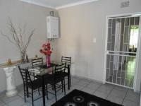 Dining Room - 19 square meters of property in Bonaero Park