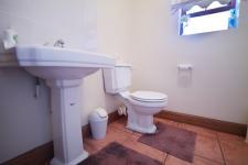 Bathroom 1 - 3 square meters of property in Woodhill Golf Estate