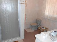 Main Bathroom - 7 square meters of property in Vereeniging