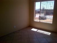 Bed Room 1 - 4 square meters of property in Meyerton