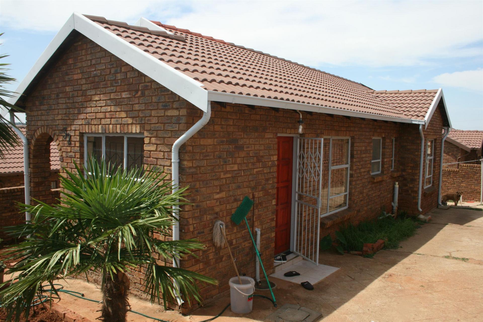 Front View of property in Atteridgeville