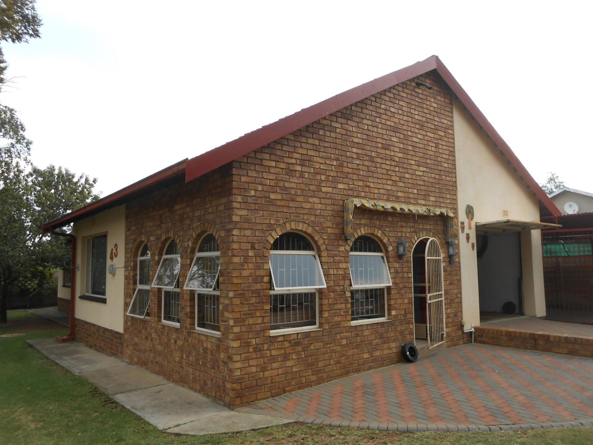 Front View of property in Noycedale