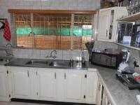 Kitchen - 13 square meters of property in Noycedale