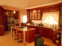 Kitchen - 25 square meters of property in Pebble Rock