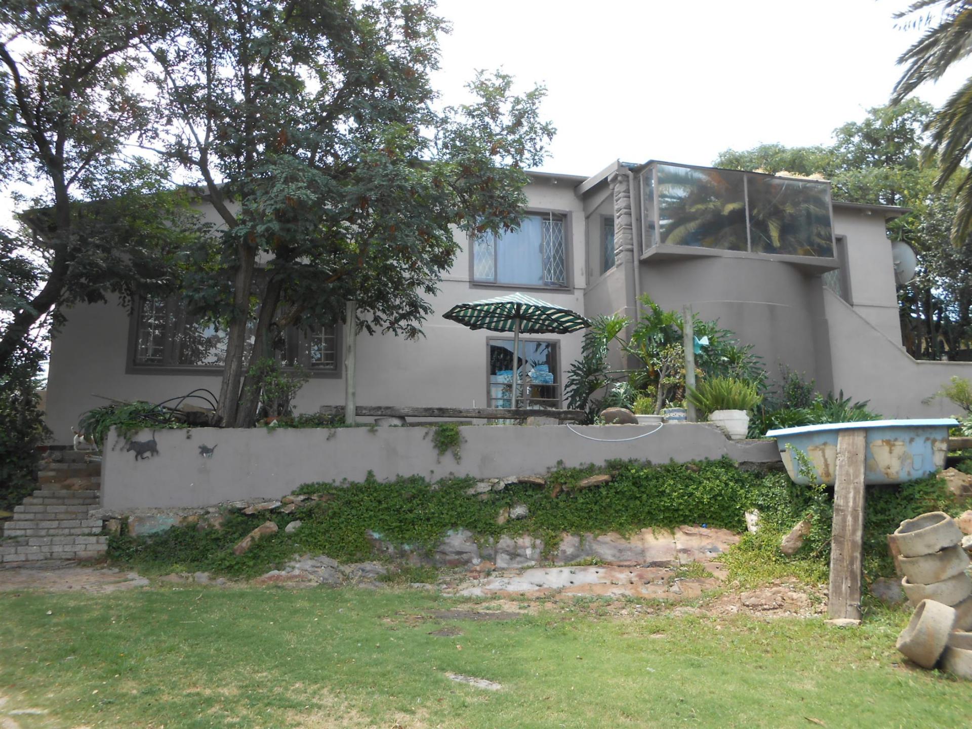 Front View of property in Alberton