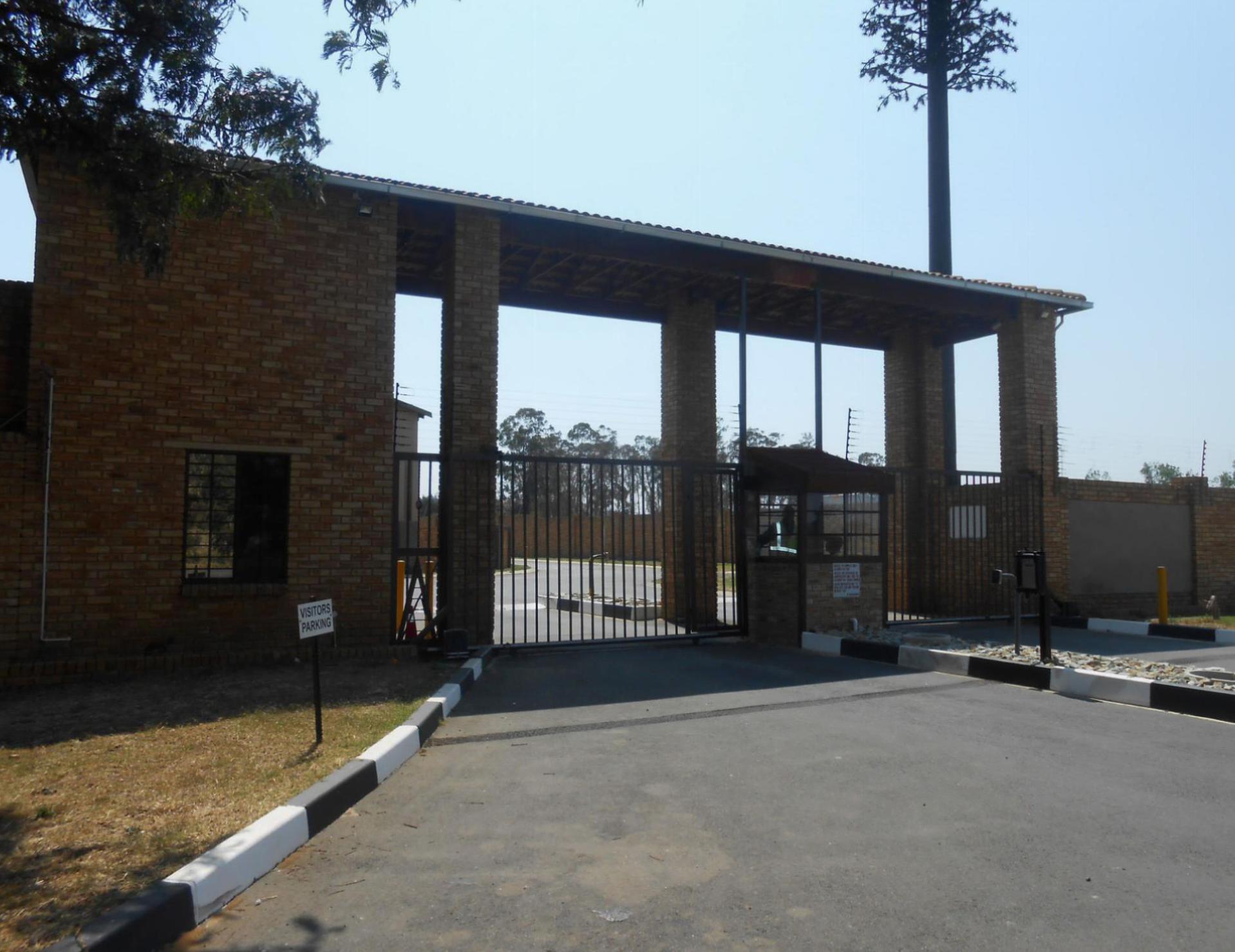 Front View of property in Krugersdorp