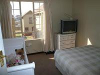 Bed Room 1 - 15 square meters of property in Brookelands Lifestyle Estate