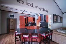 Kitchen - 25 square meters of property in Silver Lakes Golf Estate