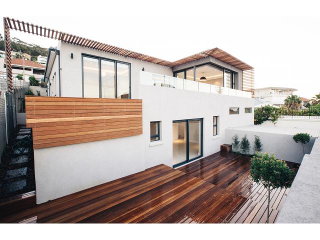 5 Bedroom House for Sale For Sale in Green Point - Private Sale - MR125163