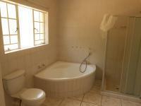 Main Bathroom - 8 square meters of property in Safarituine