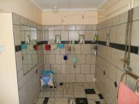 Main Bathroom - 11 square meters of property in Ashburton