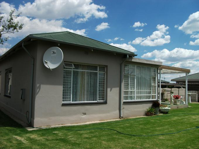 3 Bedroom House for Sale For Sale in Randfontein - Private Sale - MR125544