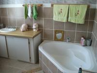 Main Bathroom - 7 square meters of property in Randfontein