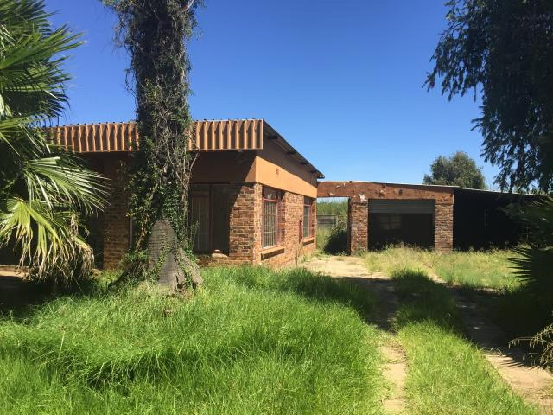 Front View of property in Lydenburg