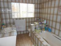Bathroom 1 - 7 square meters of property in Heidelberg - GP