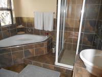 Bathroom 1 - 6 square meters of property in Selcourt