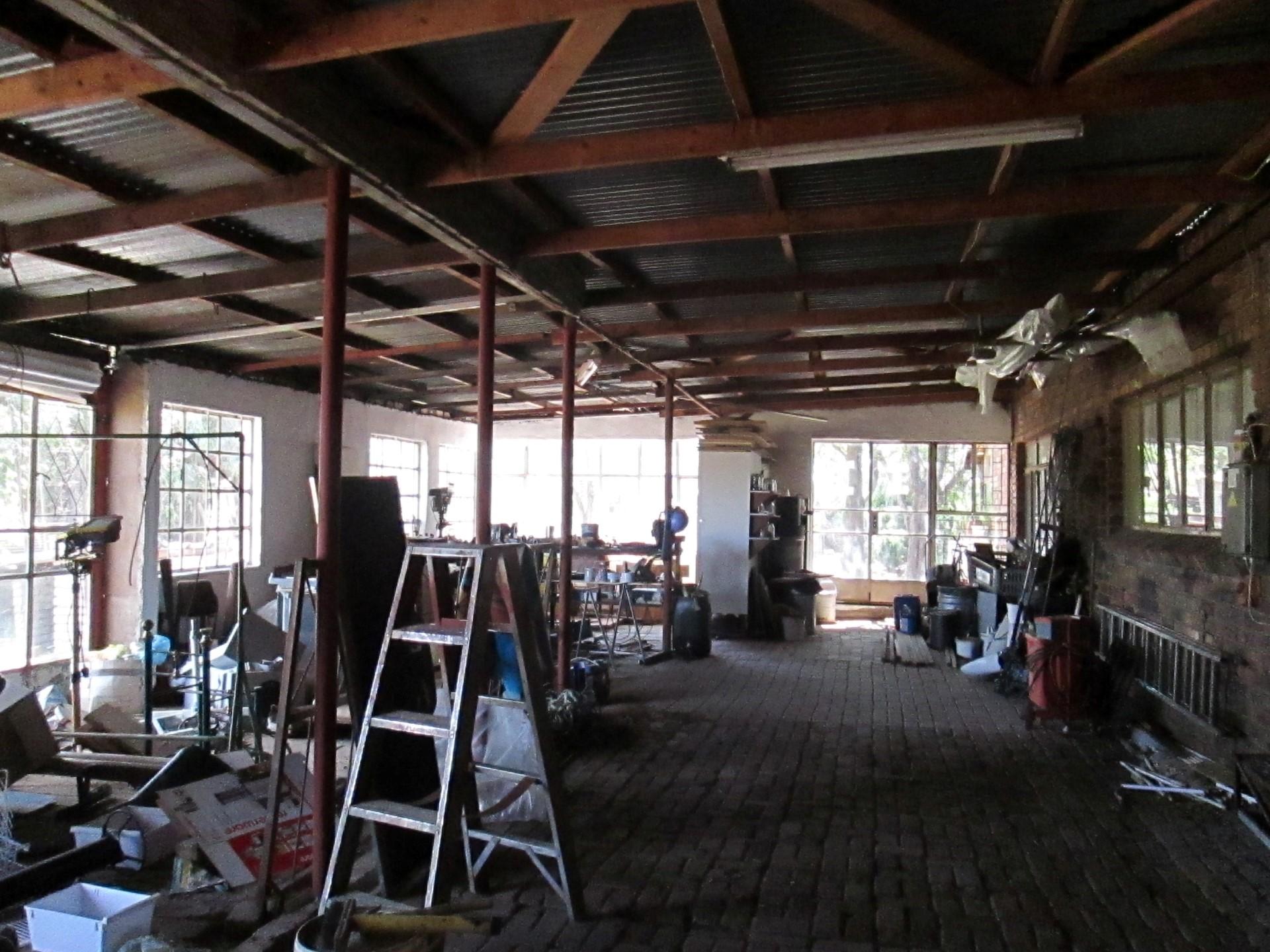 Rooms - 112 square meters of property in Buyscelia AH