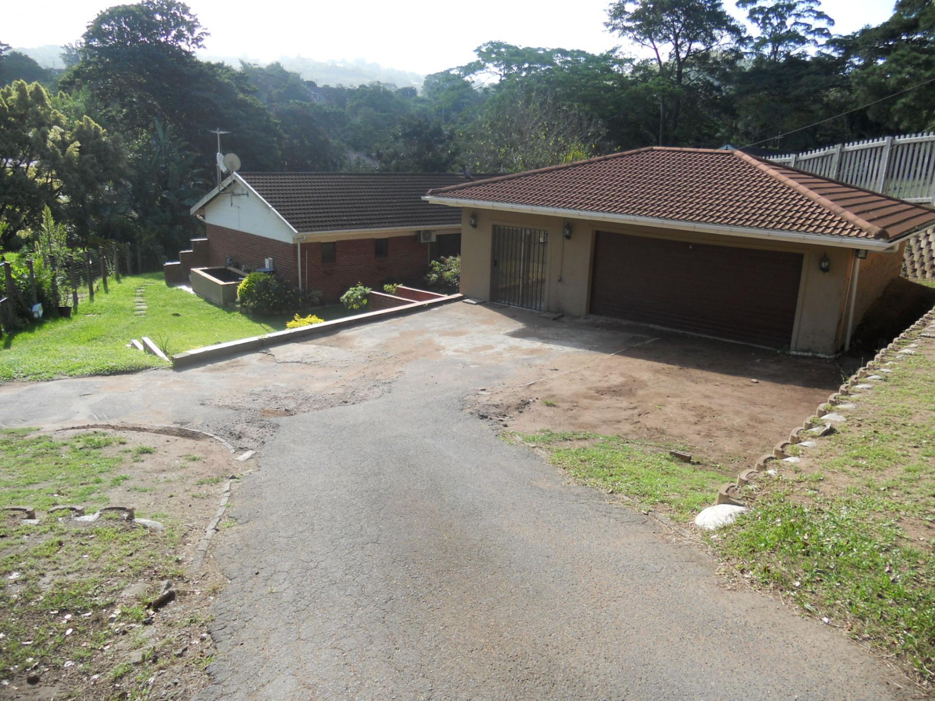 Front View of property in Pinetown 