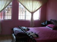 Main Bedroom - 18 square meters of property in Lenasia South